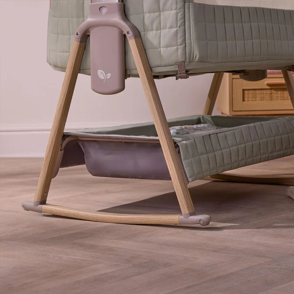Tutti Bambini CoZee SENSE mazuļu gultiņa ar vadības paneli krāsa Drifted Oak-Eucalyptus