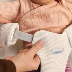 BabyBjorn BEGIN šūpuļkrēsls mazuļiem 0-9kg krāsa Airy Soft Mesh Cream